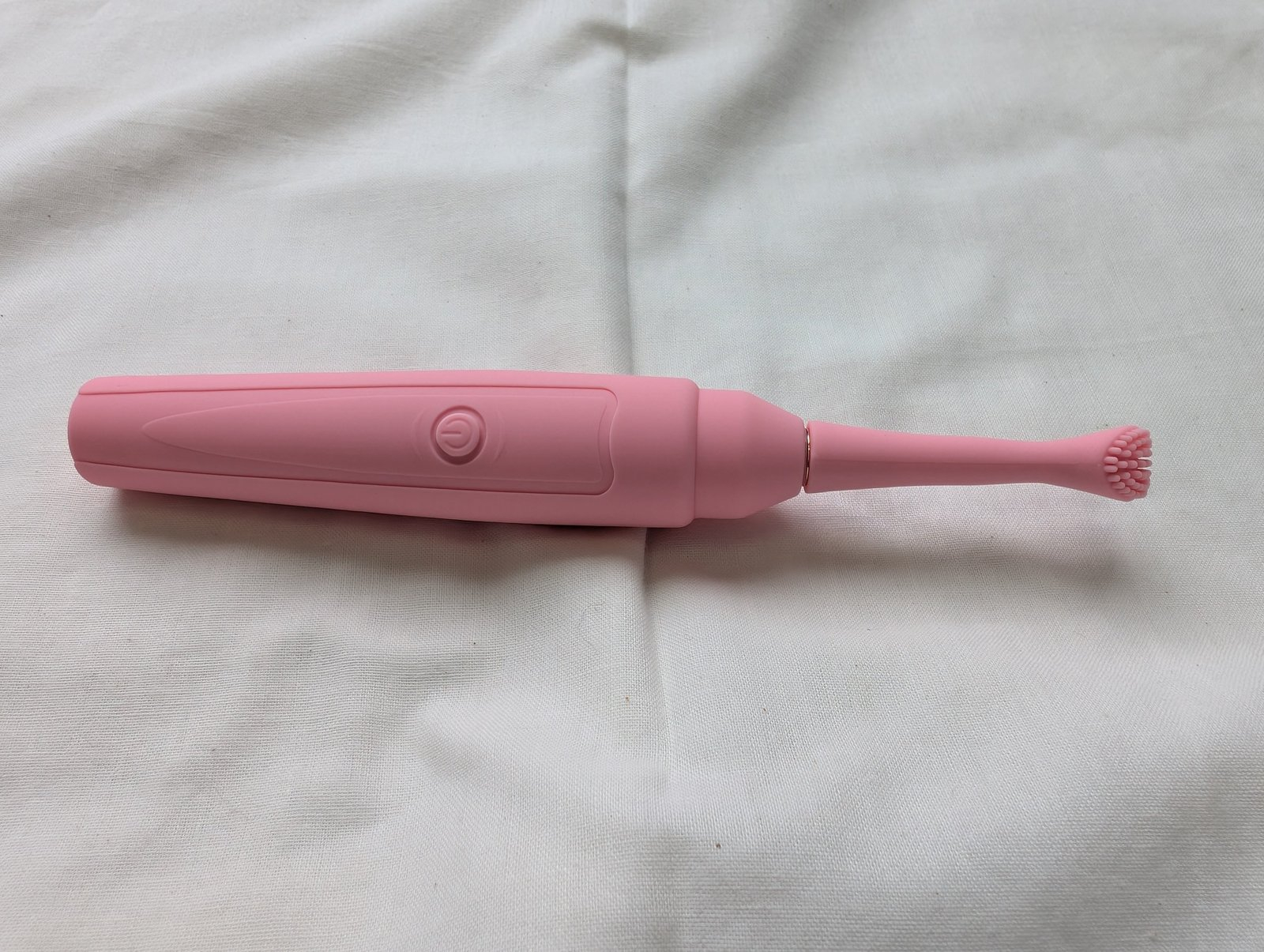 ブラシヘッドを付けたMelli Melli 4in1快感覚醒
